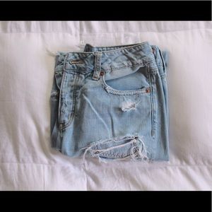 AEO Low-Rise Tomgirl Jeans (4)